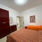 Holiday home Casa Finuzza *