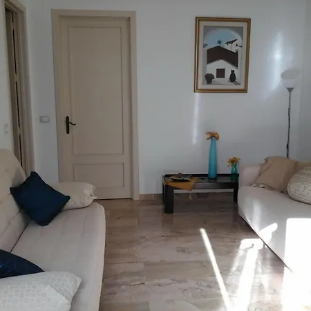 Casa Finuzza Holiday home *
