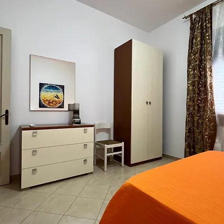 Holiday home Casa Finuzza