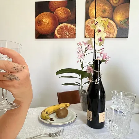 Casa Finuzza Holiday home *